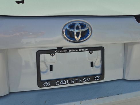 Used 2022 Toyota Prius Limited w/ Premium Convenience Package image 11