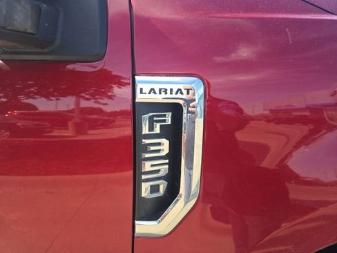 Used 2019 Ford F350 Lariat w/ Lariat Ultimate Package AWD/4WD image 6