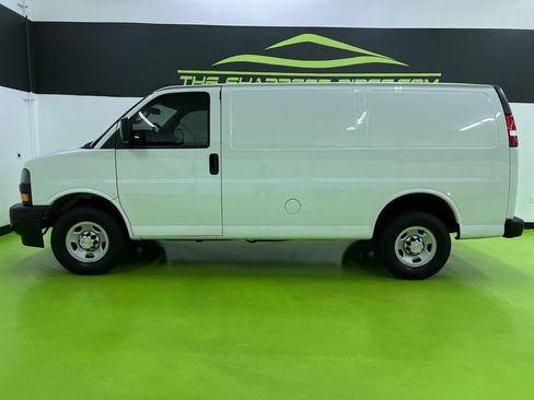 Used 2020 Chevrolet Express 2500 w/ Driver Convenience Package RWD image 6