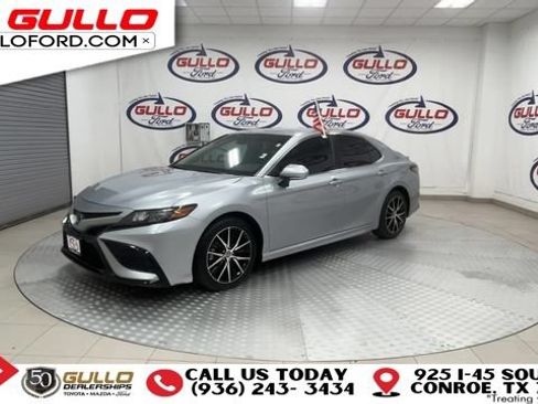 Used 2024 Toyota Camry SE w/ Cold Weather Package AWD/4WD image 4