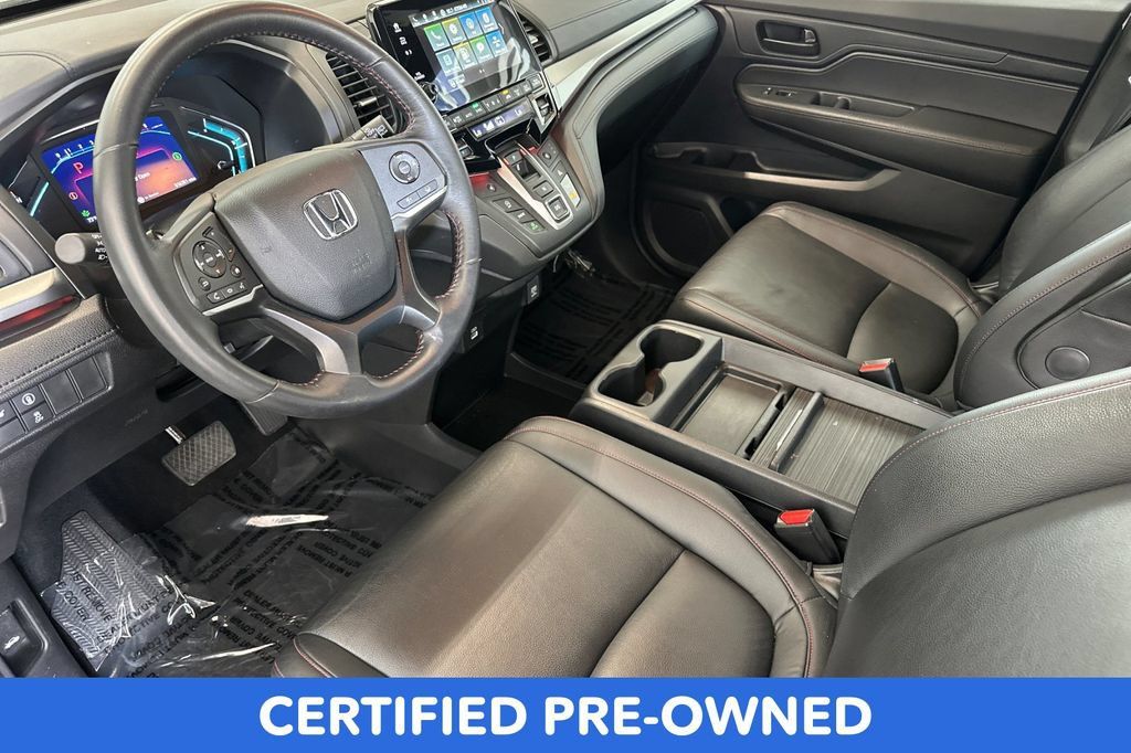 Used 2024 Honda Odyssey Sport image 9