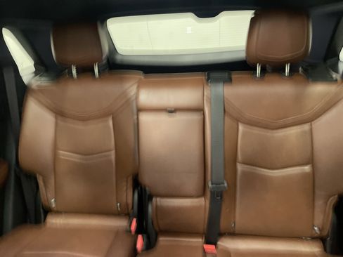 Used 2020 Cadillac XT5 Premium Luxury image 11
