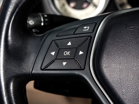 Used 2014 Mercedes-Benz E 350 Cabriolet image 29