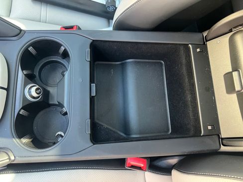 Used 2024 Porsche Cayenne S image 28