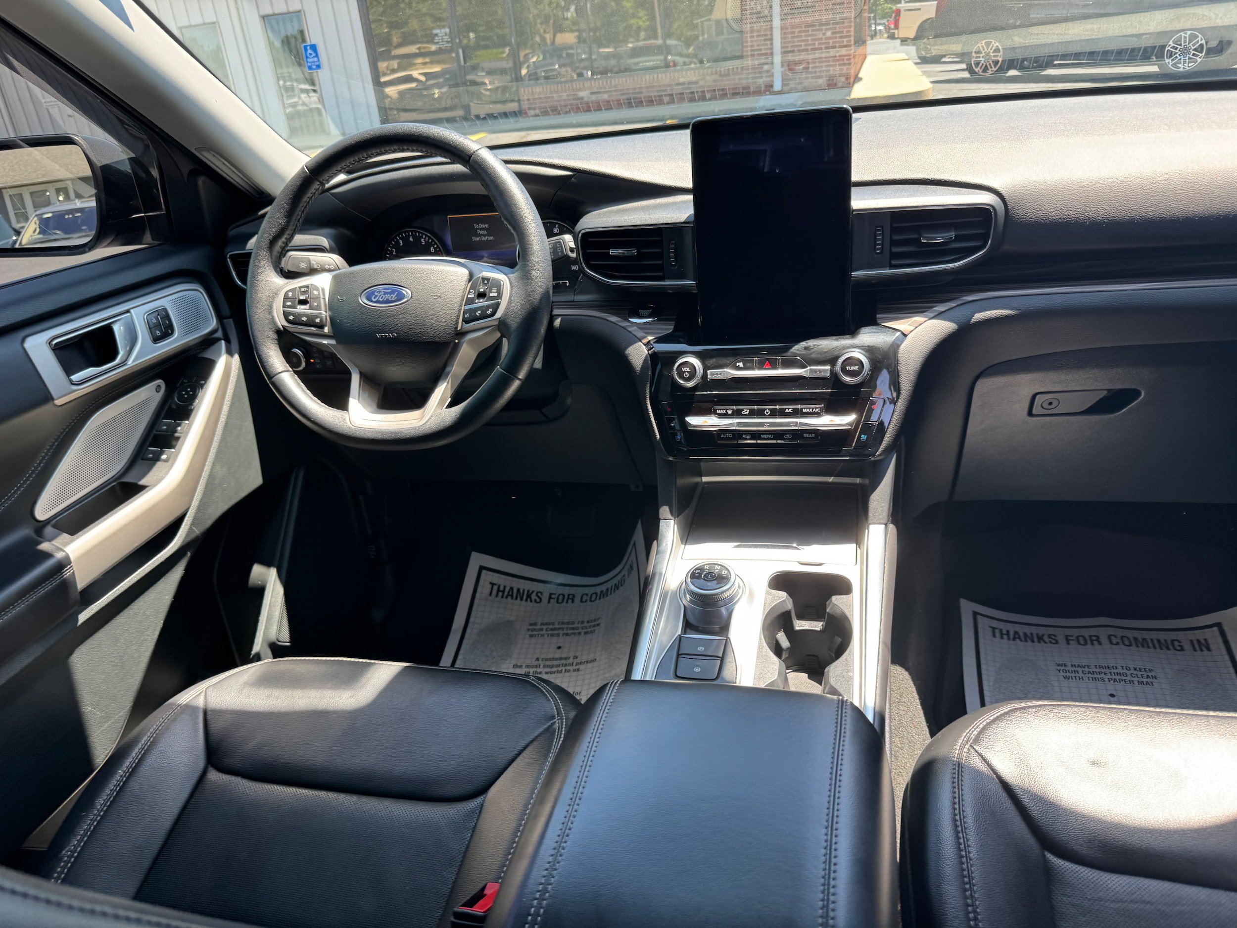 Used 2024 Ford Explorer Limited w/ Limited Technology Package AWD/4WD image 10