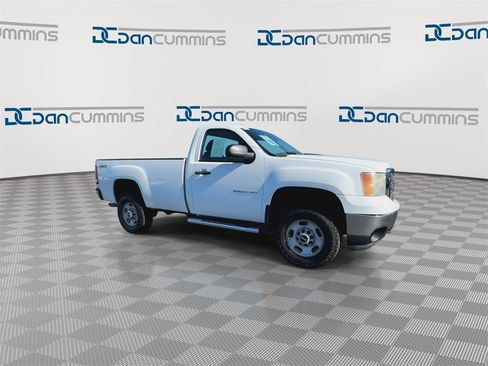 Used 2012 GMC Sierra 2500 W/T image 2