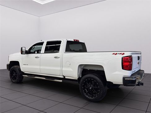 Used 2019 Chevrolet Silverado 2500 W/T w/ Snow Plow Prep Package image 34