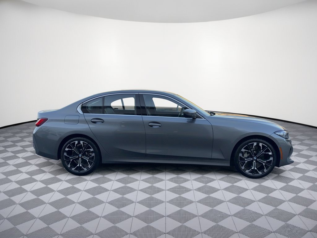 Certified 2026 BMW 330i Sedan RWD image 8