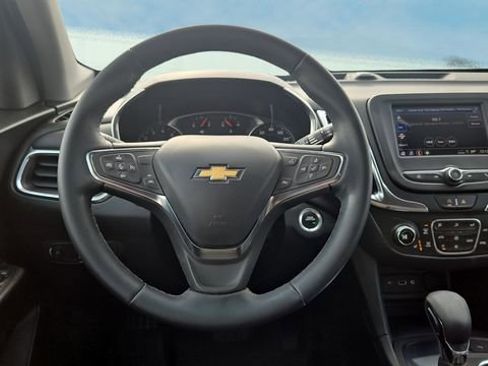 Used 2024 Chevrolet Equinox LT image 11