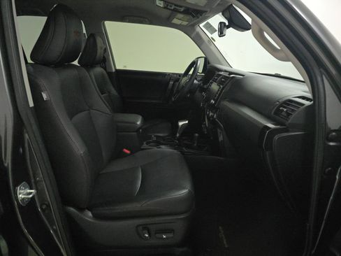 Used 2020 Toyota 4Runner TRD Off-Road Premium image 9