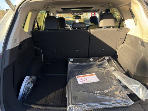 New 2026 Nissan Rogue Platinum w/ Platinum Premium Package image 32