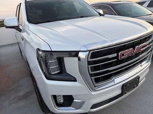 Used 2023 GMC Yukon SLT w/ SLT Luxury Package RWD image 35