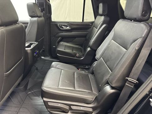 Used 2022 Chevrolet Tahoe LT w/ Luxury Package AWD/4WD image 13