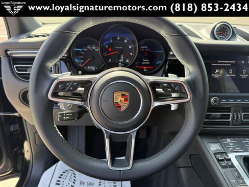 Used 2020 Porsche Macan AWD/4WD image 23