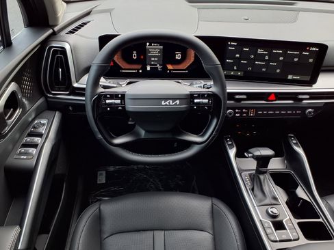 New 2026 Kia Sorento S FWD image 6