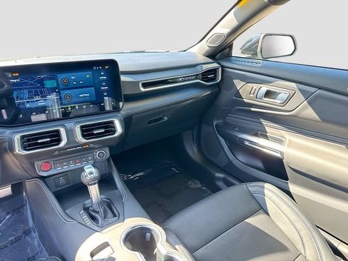 Used 2025 Ford Mustang GT Premium RWD image 28