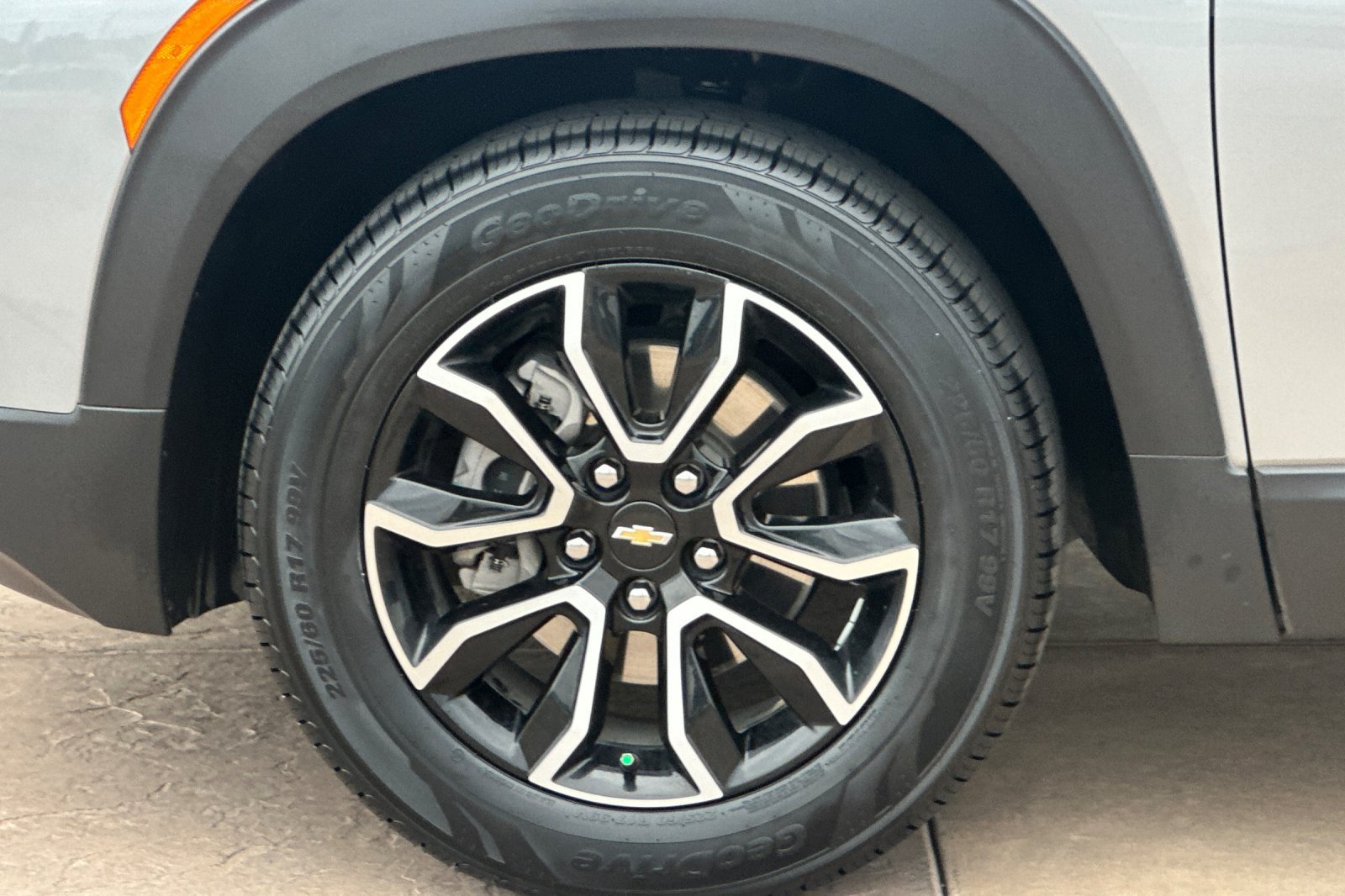Used 2023 Chevrolet TrailBlazer ACTIV FWD image 32