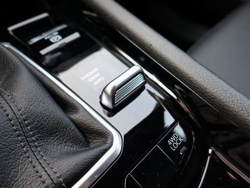 New 2026 Jeep Compass Limited image 23