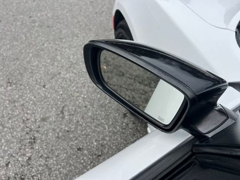 Used 2017 Dodge Charger SXT w/ Premium Group image 13