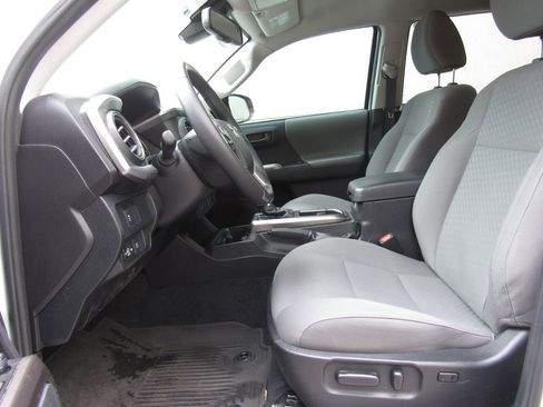 Used 2023 Toyota Tacoma SR5 RWD image 14