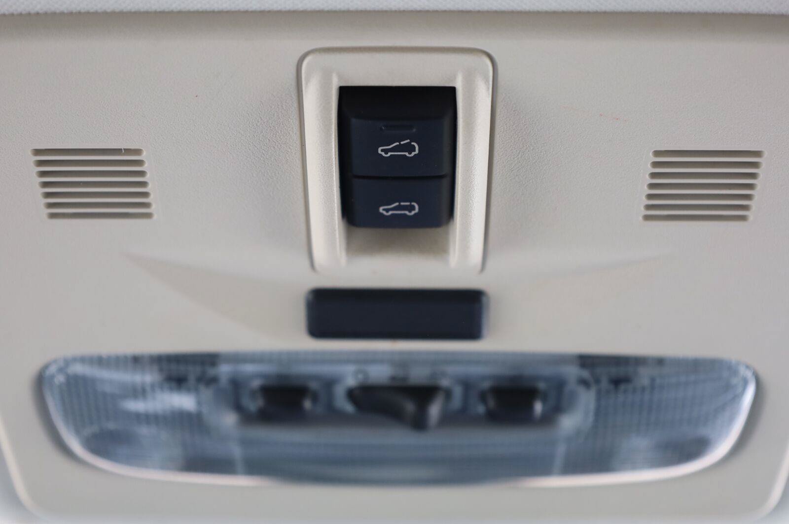 Used 2010 Land Rover LR2 HSE AWD/4WD image 38