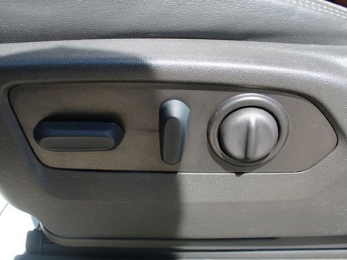 Used 2022 Chevrolet Silverado 1500 High Country w/ Safety Package II image 15