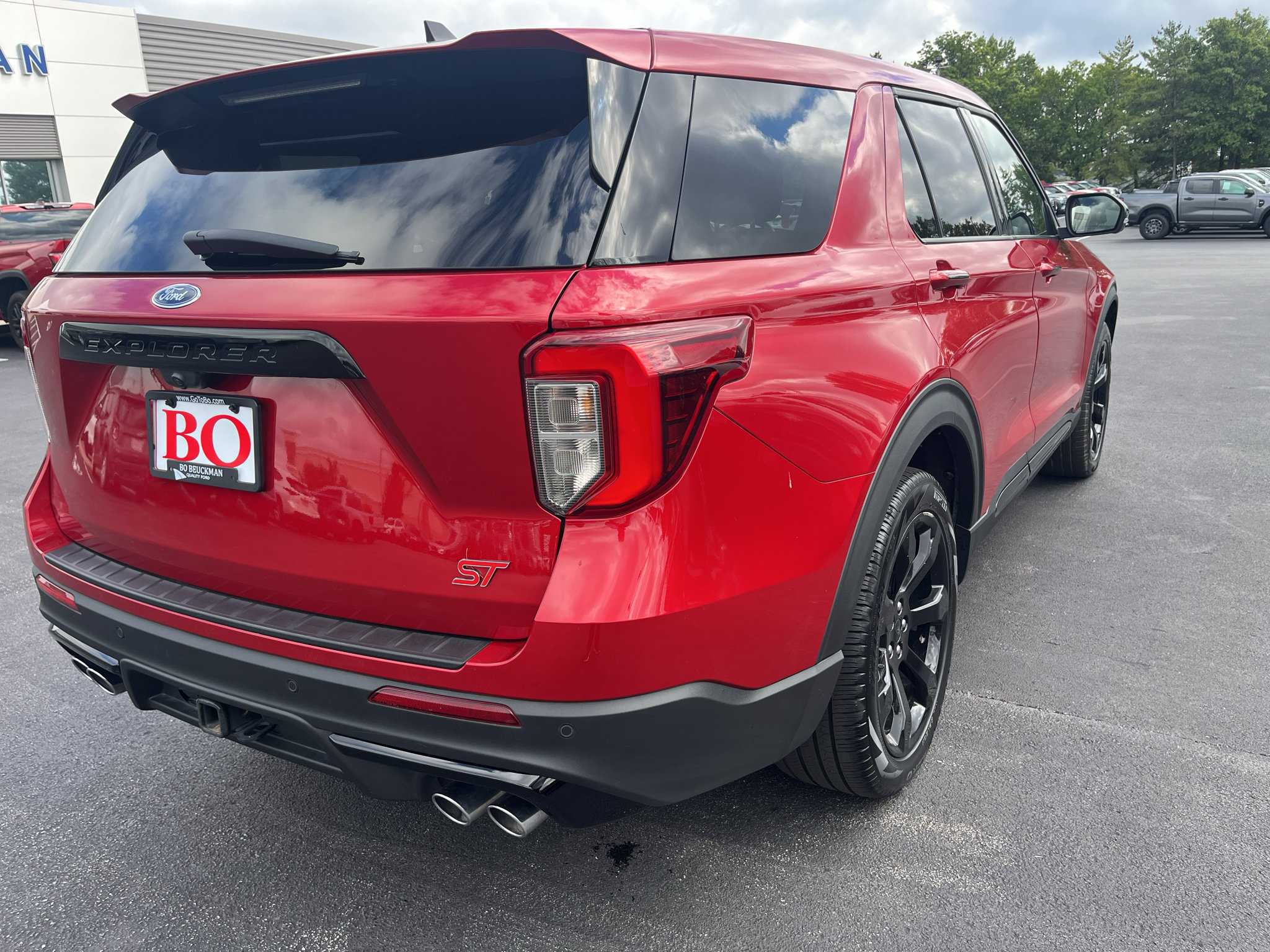 Used 2022 Ford Explorer ST w/ Equipment Group 401A AWD/4WD image 9