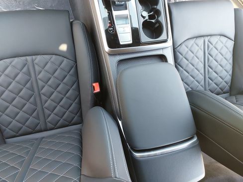 New 2026 Audi SQ8 Premium Plus AWD/4WD image 28