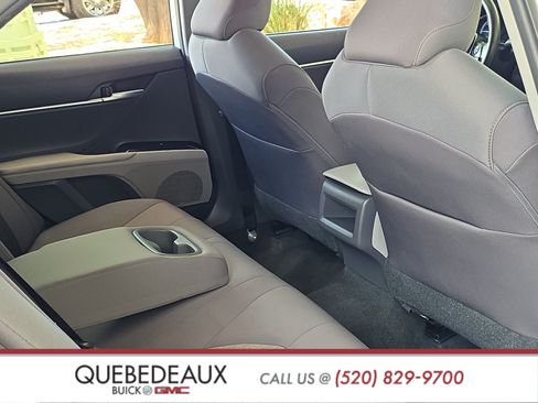 Used 2020 Toyota Camry LE FWD image 21