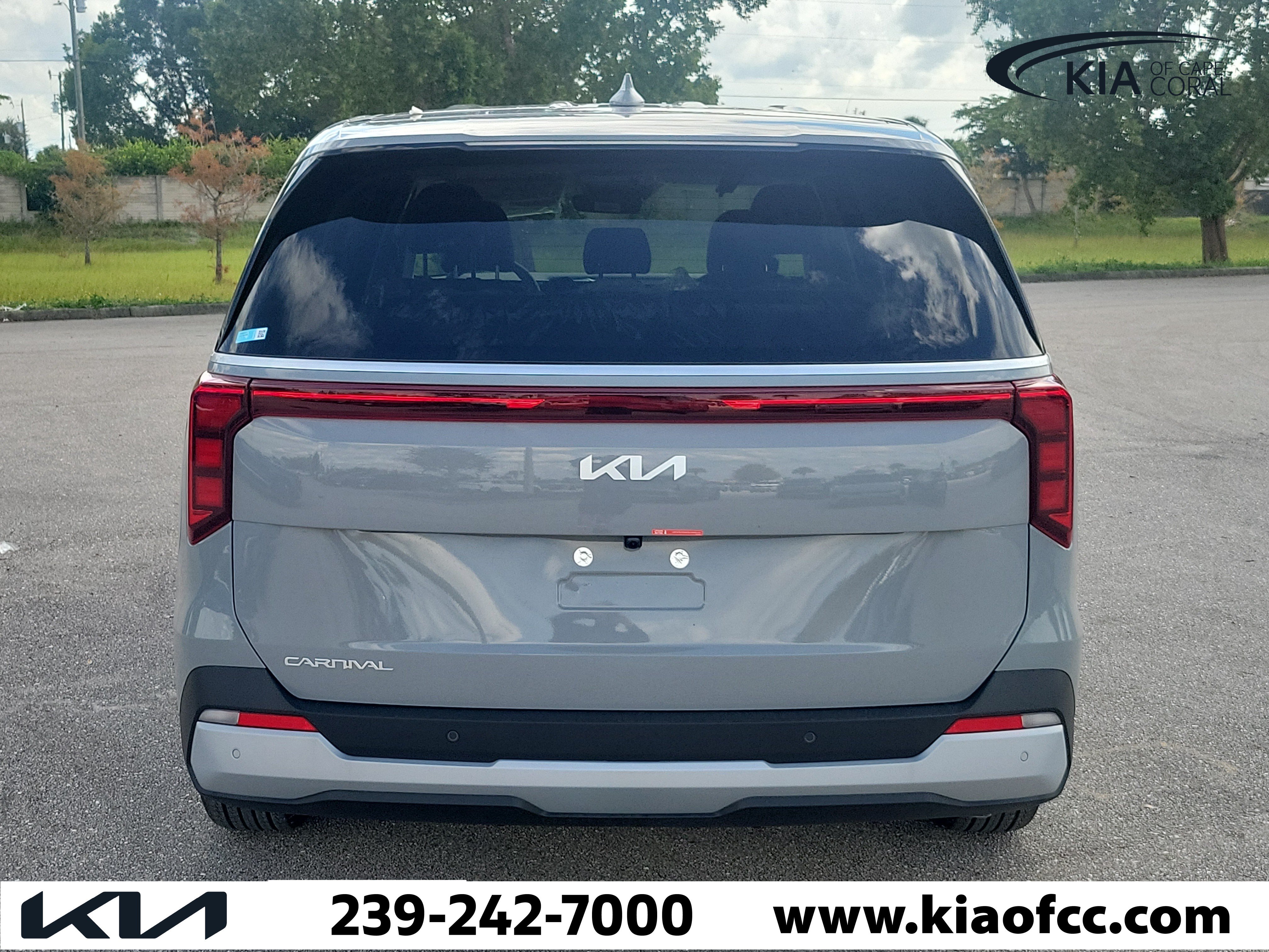 New 2027 Kia Carnival FWD image 5
