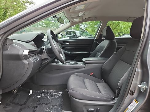 Certified 2019 Nissan Altima 2.5 S FWD image 13