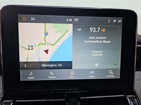 Used 2021 Lincoln Navigator Reserve w/ Luxury Package AWD/4WD image 16