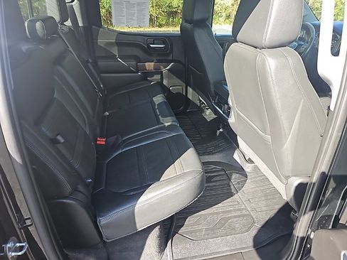 Used 2022 GMC Sierra 1500 Denali w/ Denali Reserve Package image 32