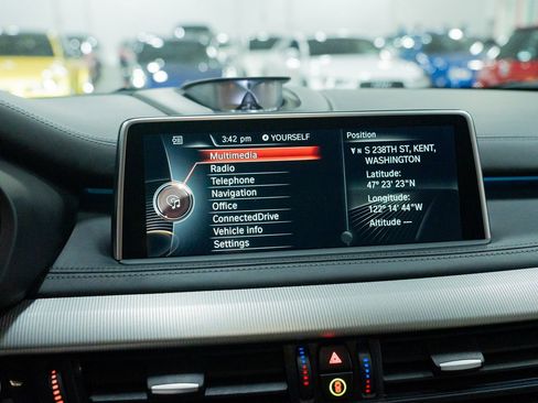 Used 2015 BMW X5 M image 41