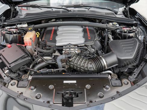 Used 2022 Chevrolet Camaro SS RWD image 28