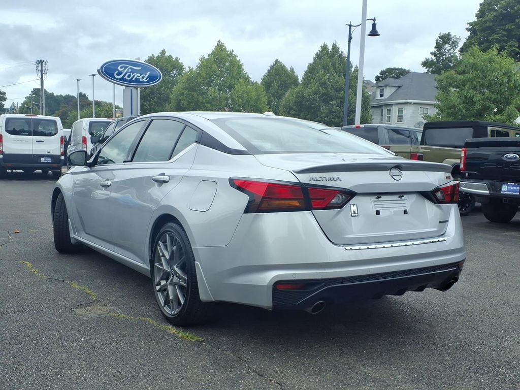 Used 2023 Nissan Altima 2.0 SR FWD image 8