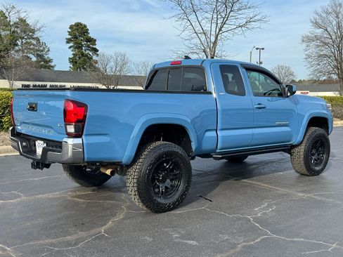 Used 2019 Toyota Tacoma SR5 image 6
