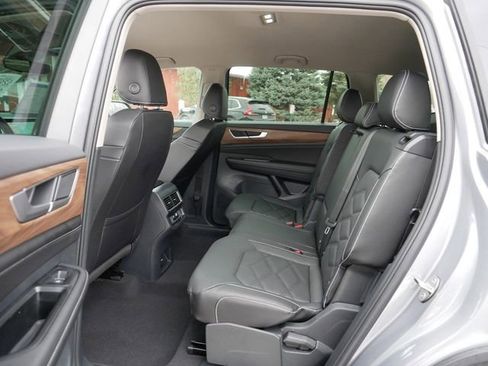 New 2026 Volkswagen Atlas SE image 8