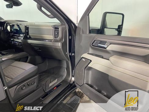 Used 2026 Chevrolet Silverado 2500 ZR2 AWD/4WD image 17