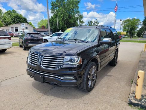 Used 2017 Lincoln Navigator Reserve AWD/4WD image 1