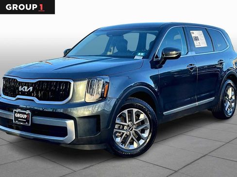 Used 2023 Kia Telluride LX image 1