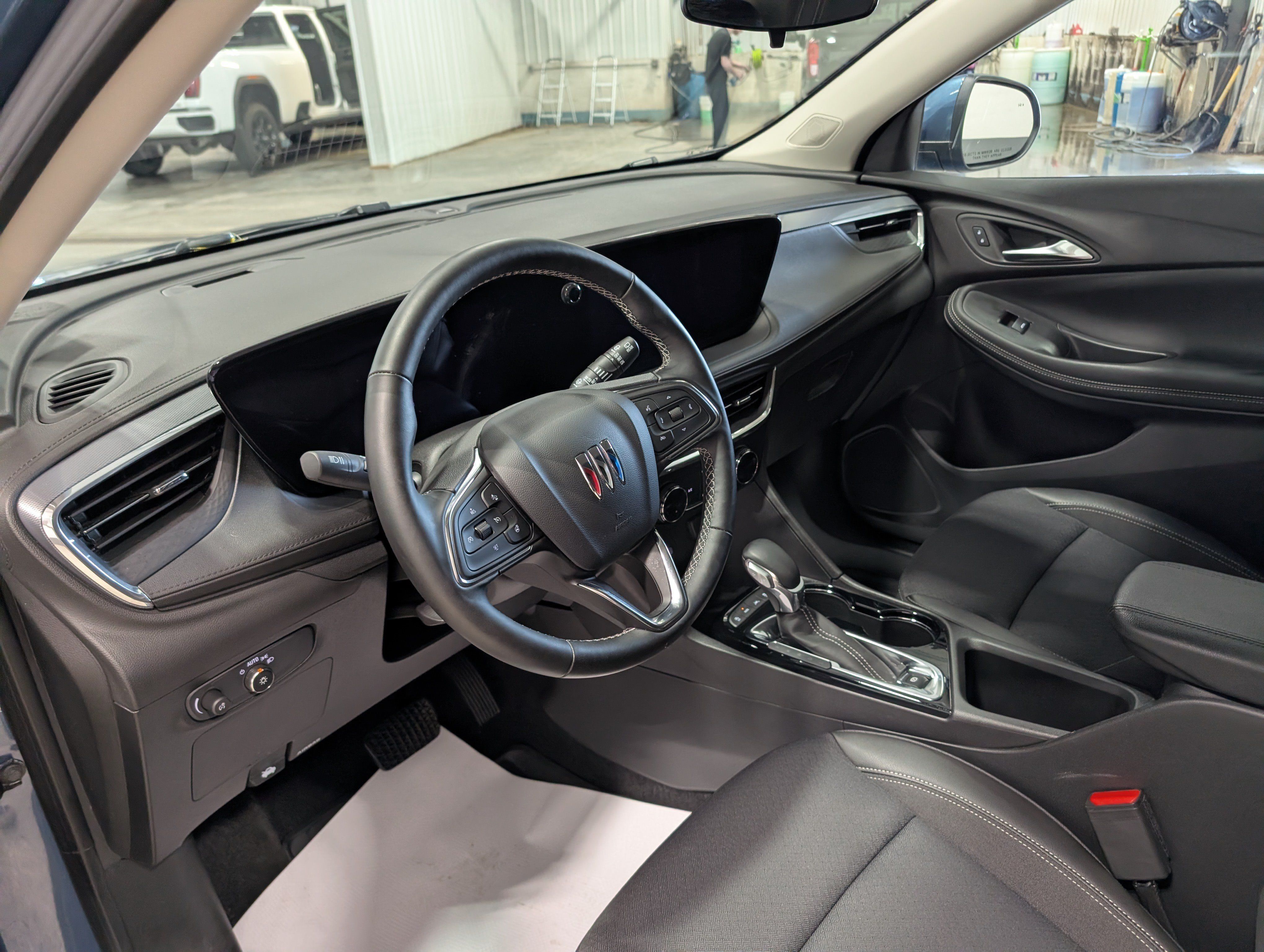 Used 2026 Buick Encore GX Preferred w/ Comfort Package AWD/4WD image 12