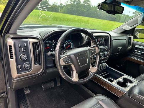 Used 2018 GMC Sierra 1500 Denali w/ Denali Ultimate Package AWD/4WD image 11