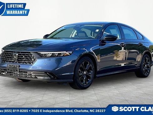 Used 2025 Honda Accord SE image 3
