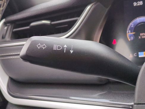 Used 2021 Jeep Grand Cherokee L Laredo image 25