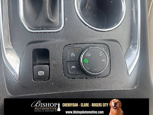 Used 2023 Chevrolet Traverse LT w/ LPO, Floor Liner Package AWD/4WD image 25