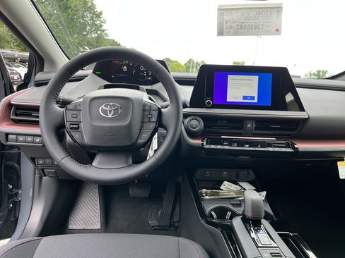 New 2026 Toyota Prius Plug-In Hybrid image 10