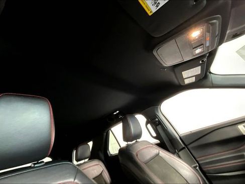 Used 2023 Ford Explorer ST-Line image 22