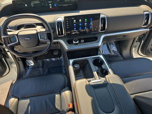 Used 2025 Ford Expedition Tremor AWD/4WD image 22