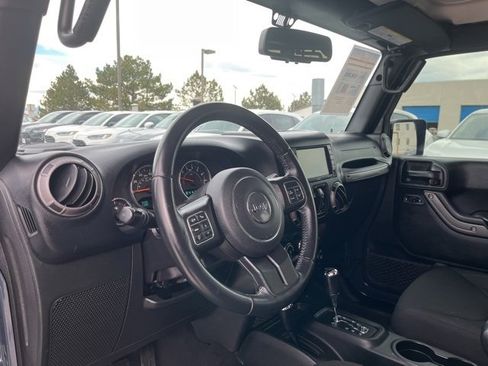 Used 2018 Jeep Wrangler Unlimited Sport S image 12